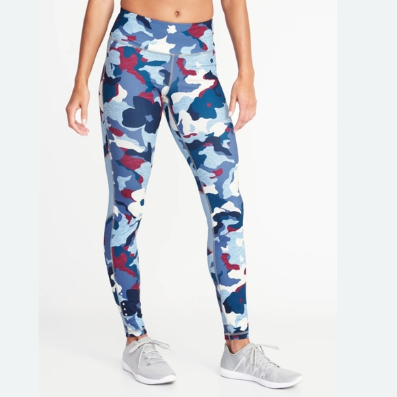 Old Navy Mid Rise Lightweight Compression Blue Camouflage Leggings Medium EUC - Picture 1 of 10